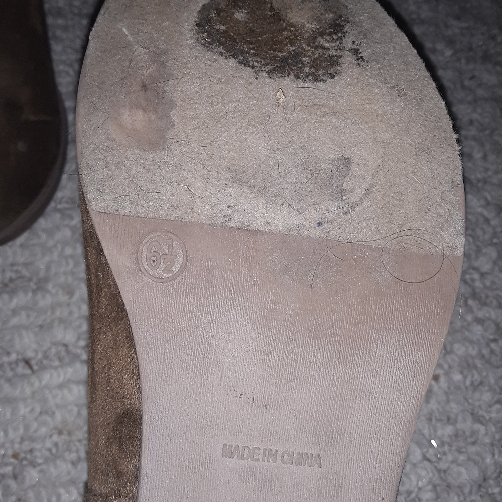 Suede booties - Picture 2 of 3